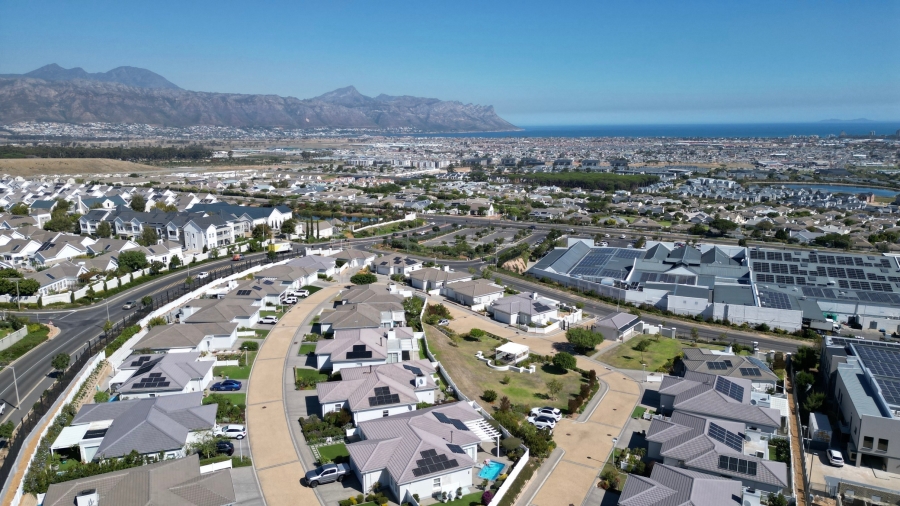 3 Bedroom Property for Sale in Dennegeur Western Cape